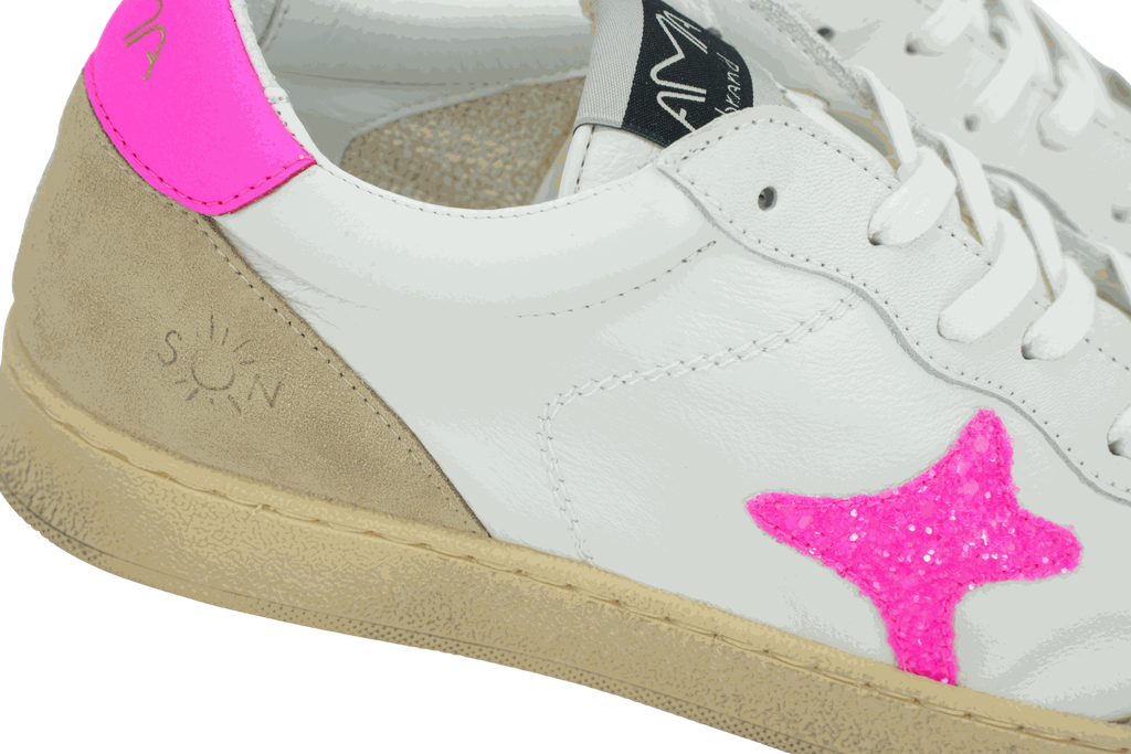 SNEAKERS AMA BRAND